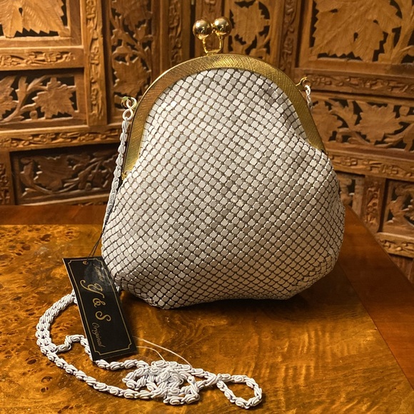 Y & S Handbags Original White Slink Mesh Evening Cocktail Bag with kiss lock - Picture 1 of 8